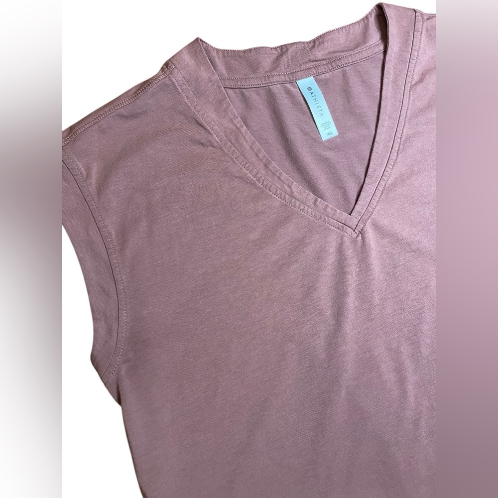 Athleta V-Neck Tank Women’s XS Casual Athleisure Yoga Workout Running Travel